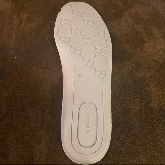 Gucci Ace Sneakers with Floral Embroidery - Picture 12 of 12